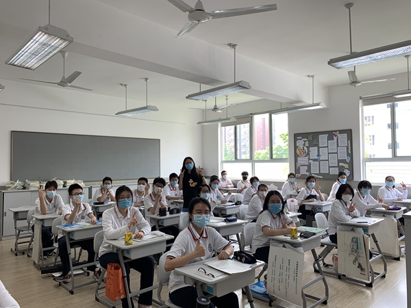 高一3班.jpg