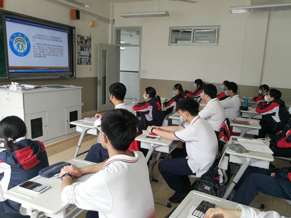 高三1班1.jpg