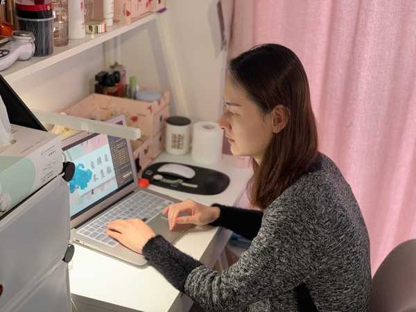 nEO_IMG_班主任.jpg