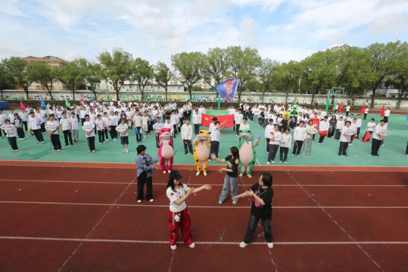 图片 15.jpg 图片 15.jpg