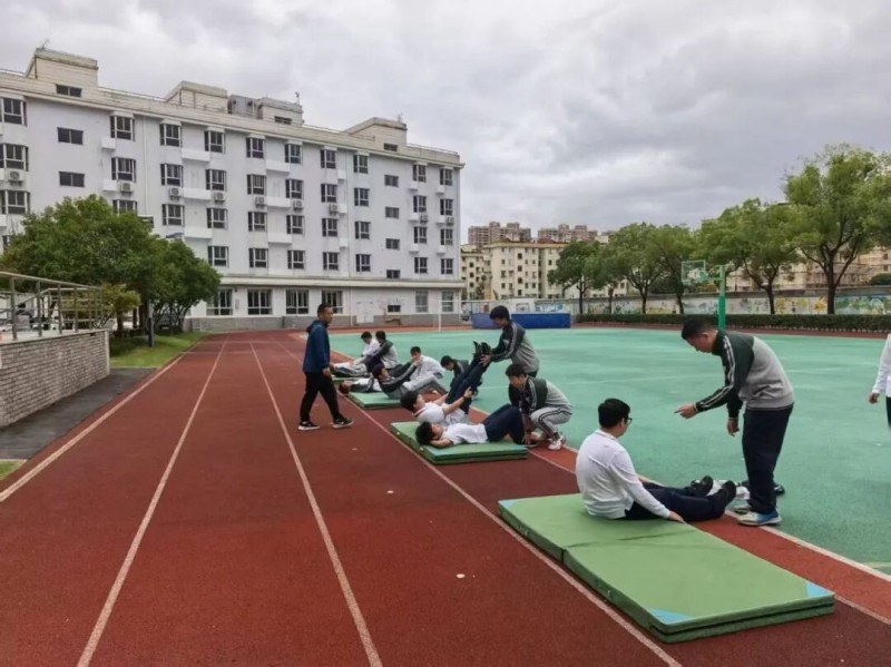 图片 11.jpg 图片 11.jpg