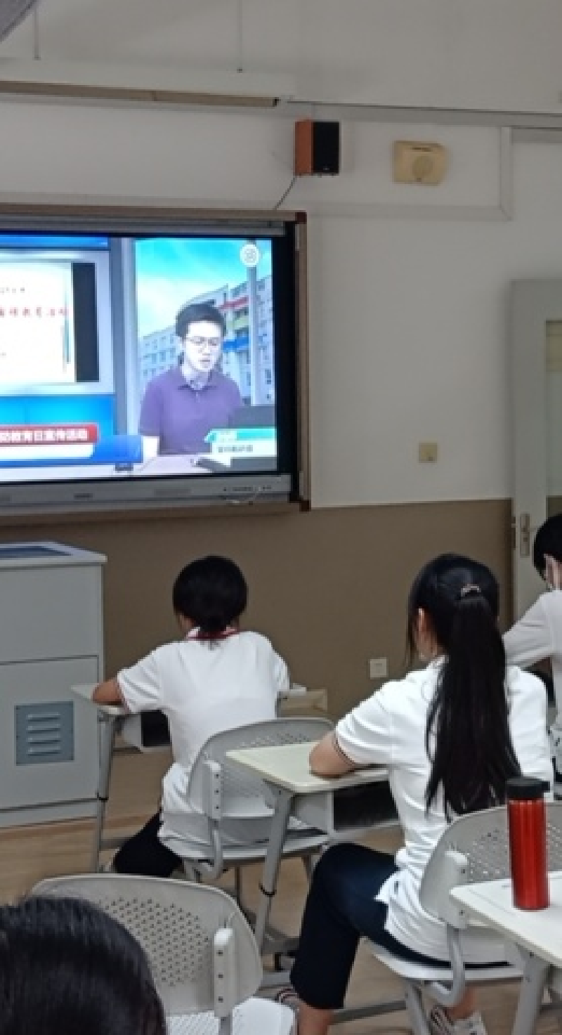 午会课2.png